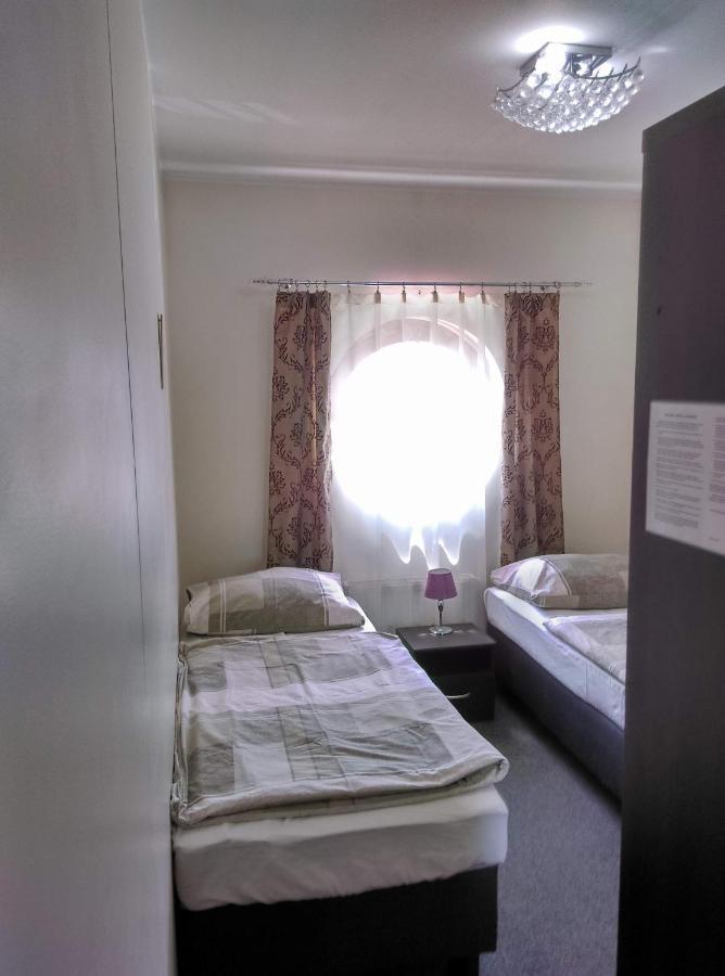 Gosciniec W Ogrodzie Apartment Brusy Bagian luar foto