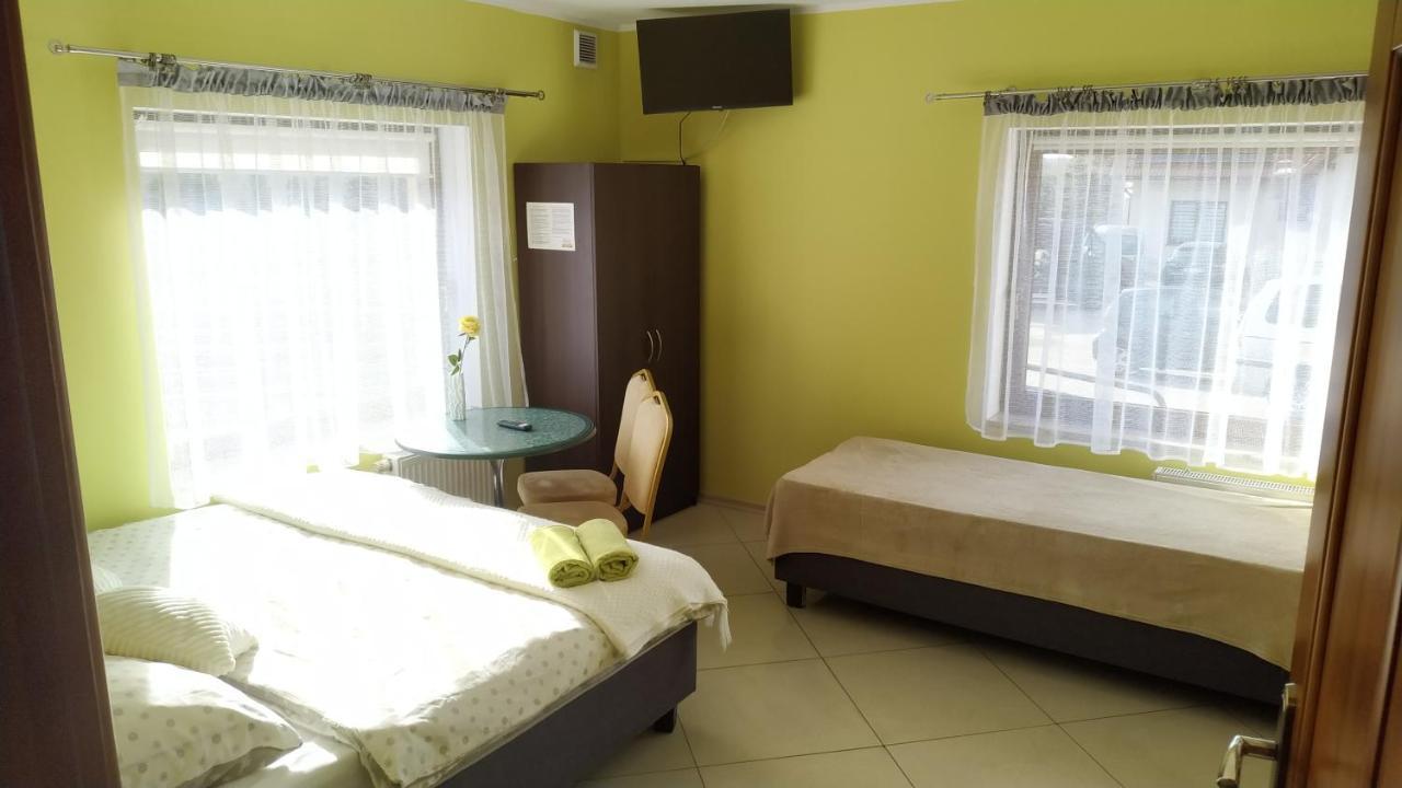 Gosciniec W Ogrodzie Apartment Brusy Bagian luar foto