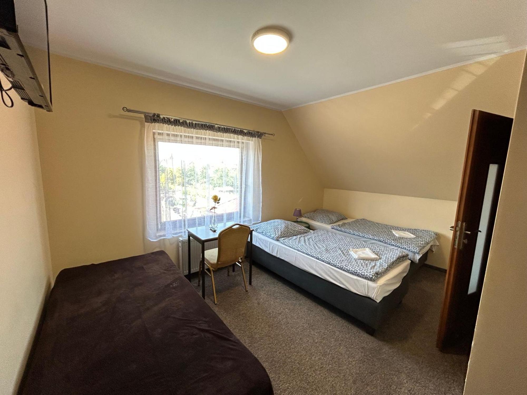 Gosciniec W Ogrodzie Apartment Brusy Bagian luar foto