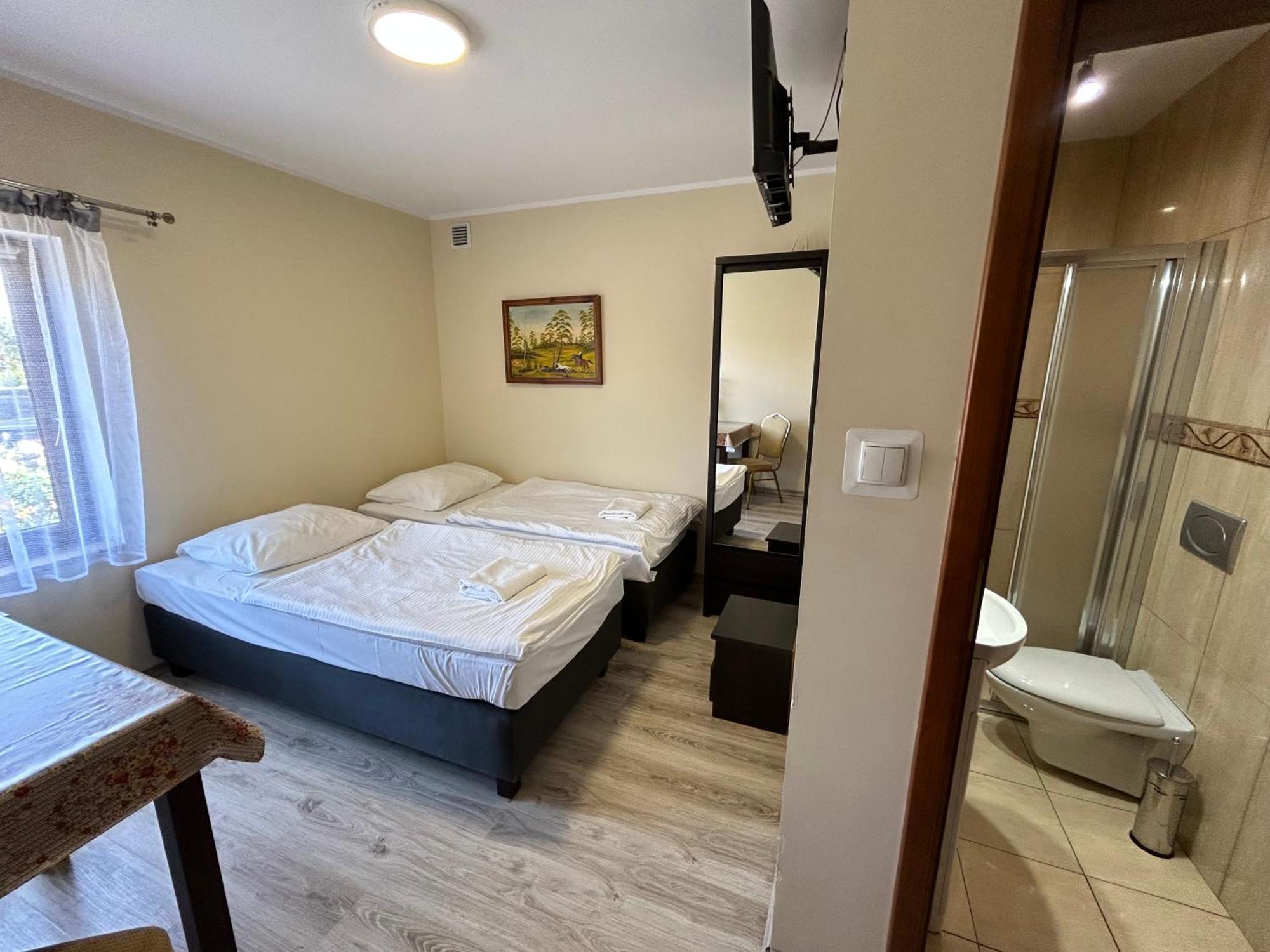 Gosciniec W Ogrodzie Apartment Brusy Bagian luar foto