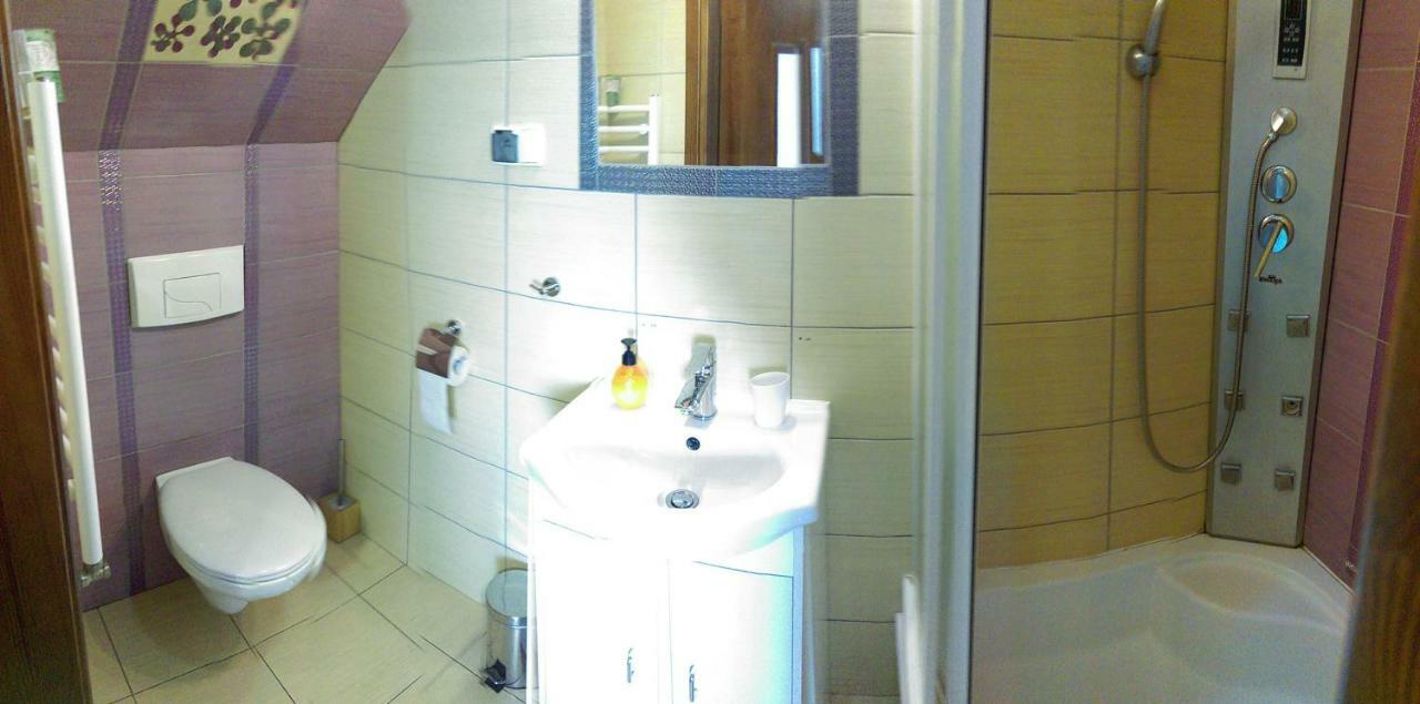 Gosciniec W Ogrodzie Apartment Brusy Bagian luar foto